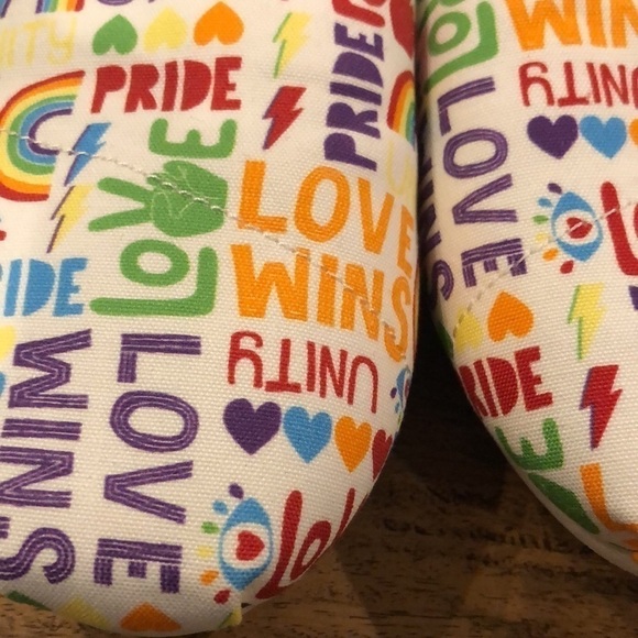 Tom's Belmont Multi Unity Casual Slip On Flat Shoes - Picture 7 of 8